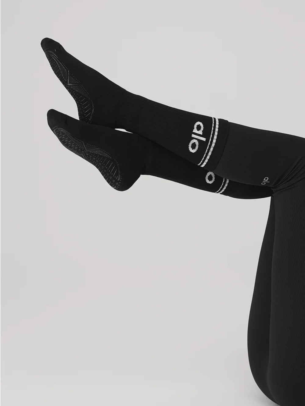 Alo Yoga Women's Black Throwback Barre Sock S/M
